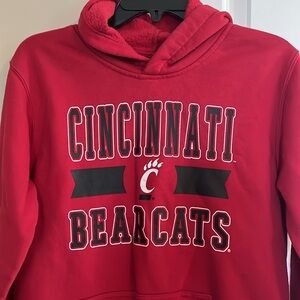 Cincinnati Bearcats Long Sleeve Red Hoodie Boys/Teen Size XL w Front Pocket
